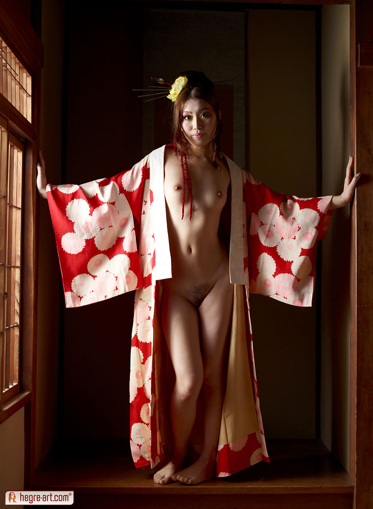 Chiaki in Kimono photo 3 of 18