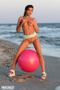 Beach Fitness: Monika #12 of 21